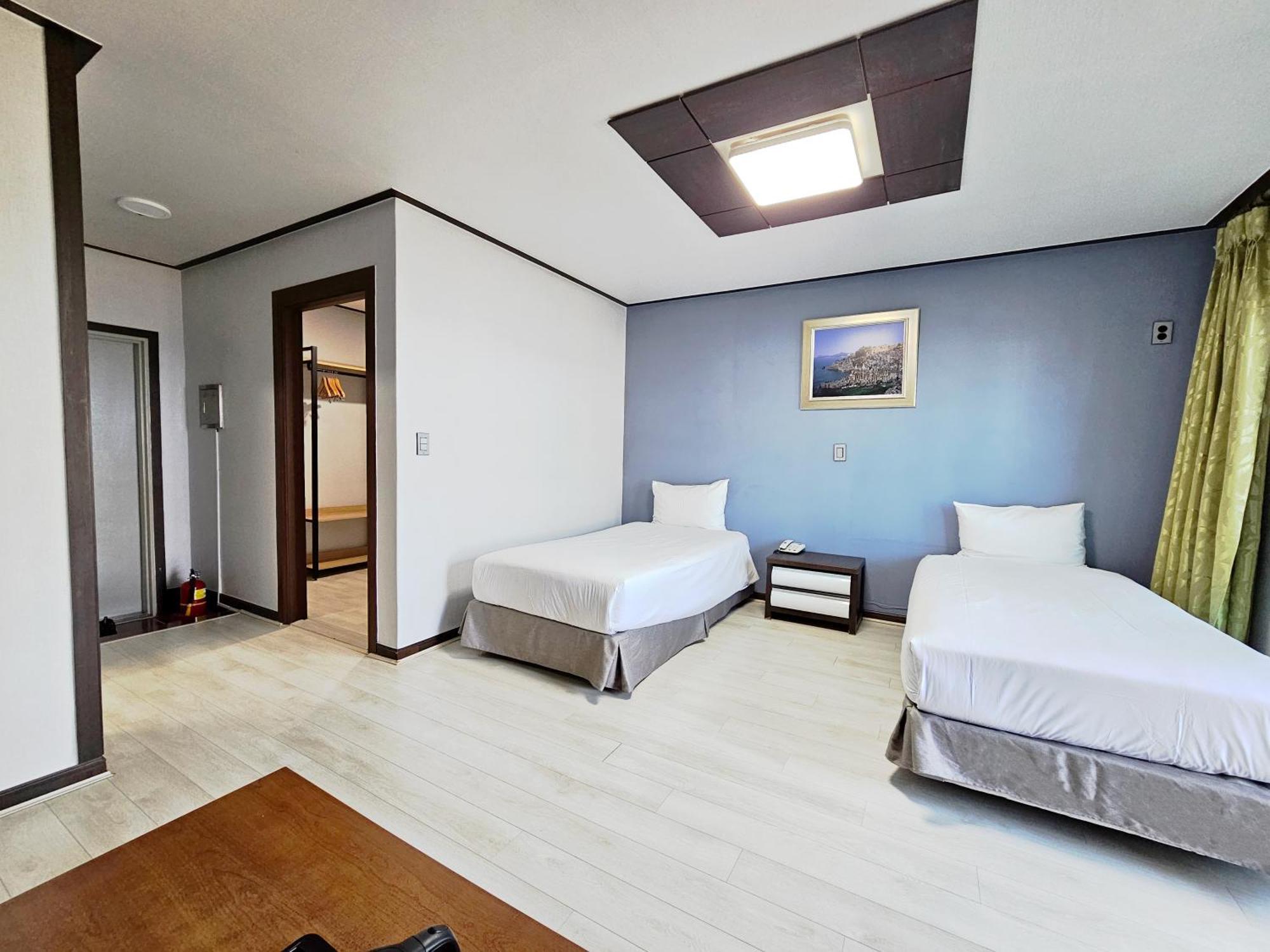 Sea Cliff Hotel Jeju Exterior foto